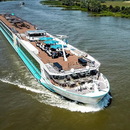 Botel Fairtours Hotelschiff Antonia*****